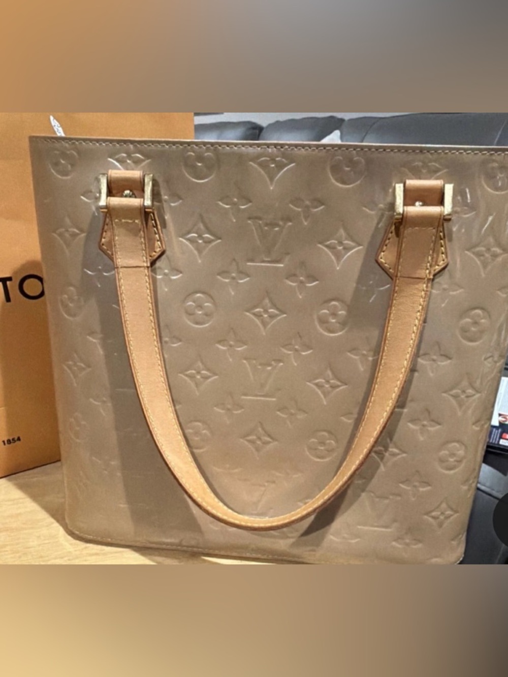 Louis Vuitton Houston beige Patent Monogram bag with COA